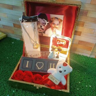 Hamper Box For Valentine Day