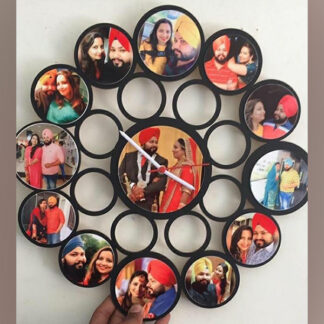 Wall Clock In Circle Shape