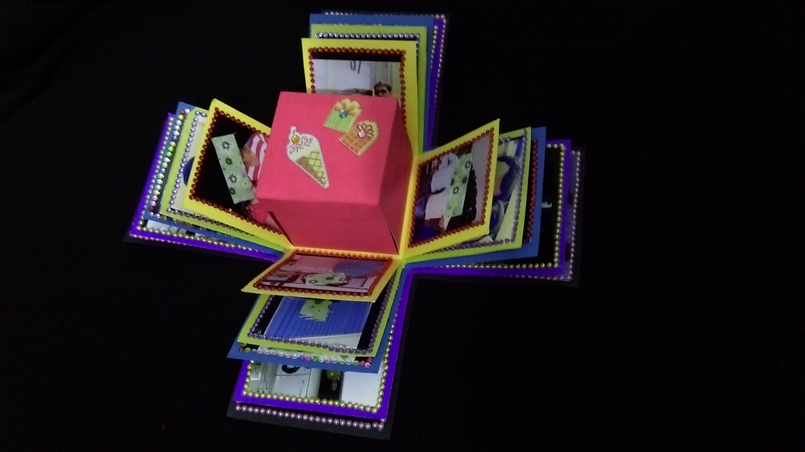 Explosion Box - 9x9x9 cm 3 Explosion Box - 9x9x9 cm - Image 3