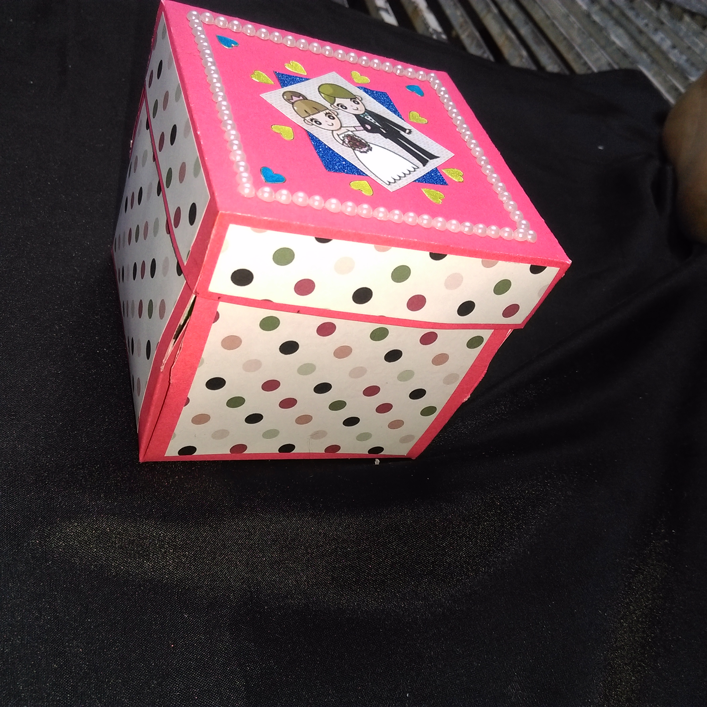 Explosion Box with Tricks - 9x9x9 cm 7 Explosion Box with Tricks - 9x9x9 cm - Image 7