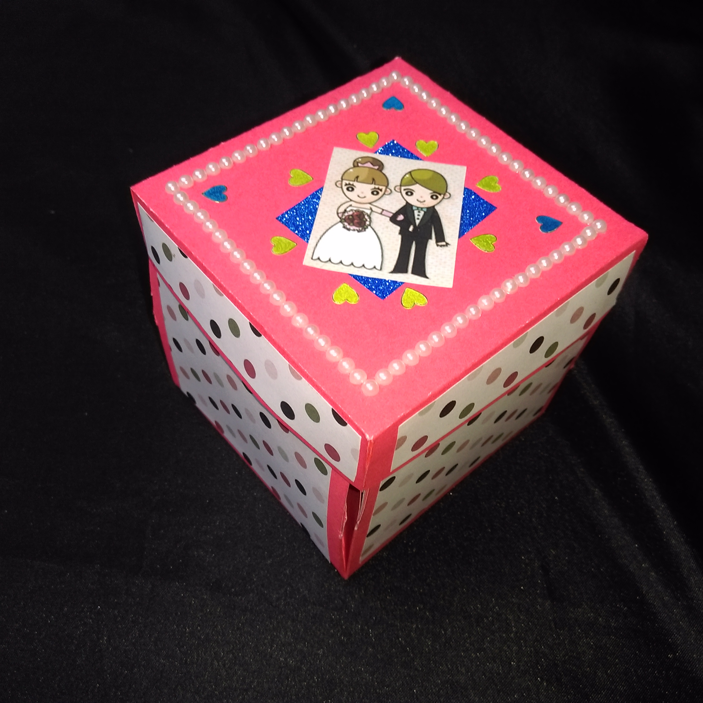 Explosion Box with Tricks - 9x9x9 cm 8 Explosion Box with Tricks - 9x9x9 cm - Image 8
