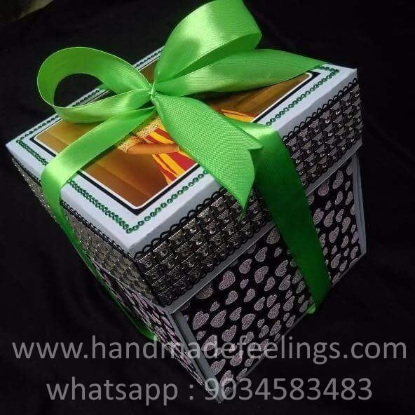 Explosion Box full of hearts with surprise box - 15x15x15 cm 4 Explosion Box full of hearts with surprise box - 15x15x15 cm - Image 4