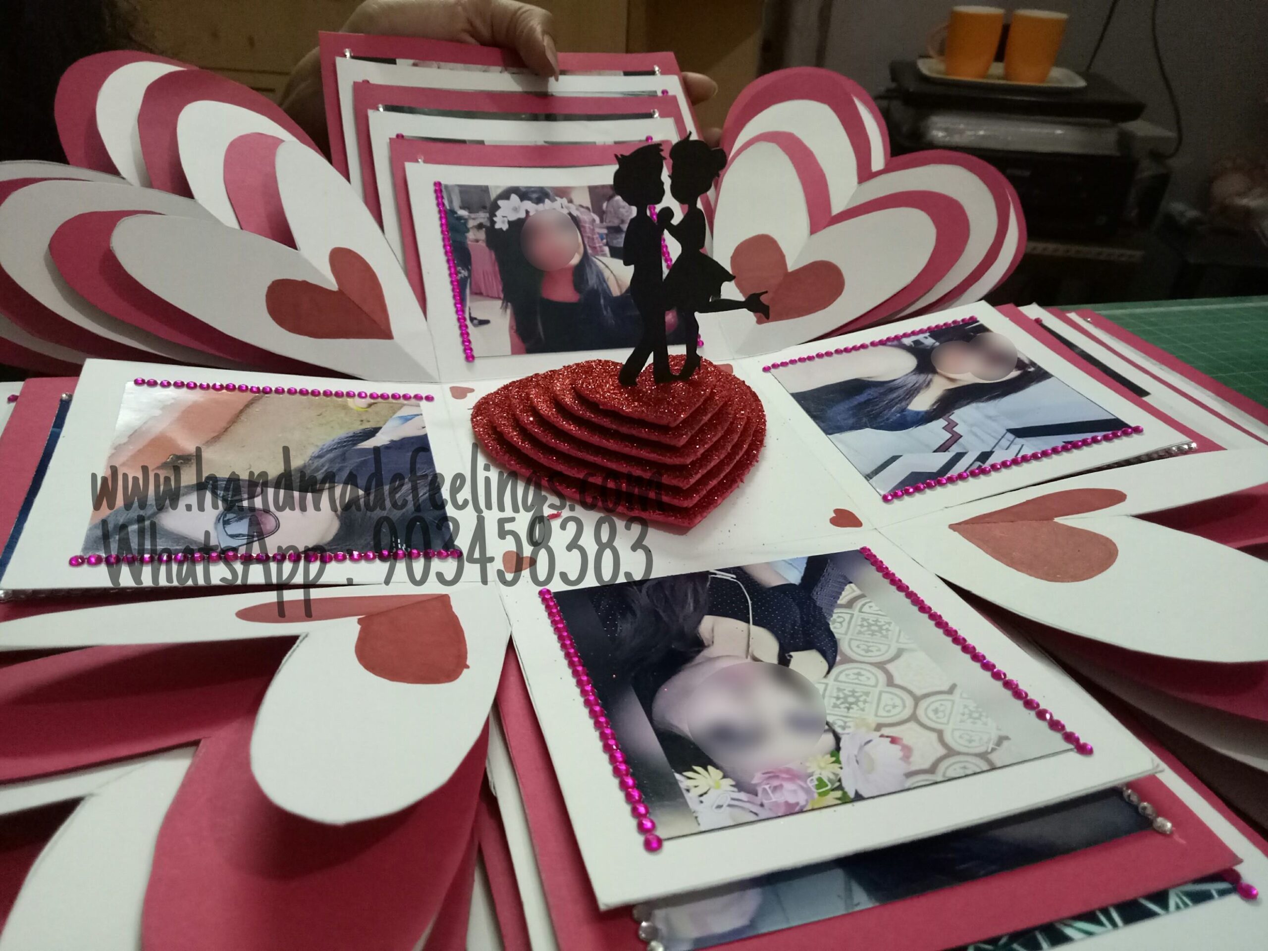 Explosion Box Full of Hearts with 3d couple - 15x15x15 cm 1 Explosion Box Full of Hearts with 3d couple - 15x15x15 cm