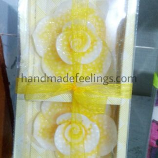 Floral wax floating candles (Set of 2 yellow)
